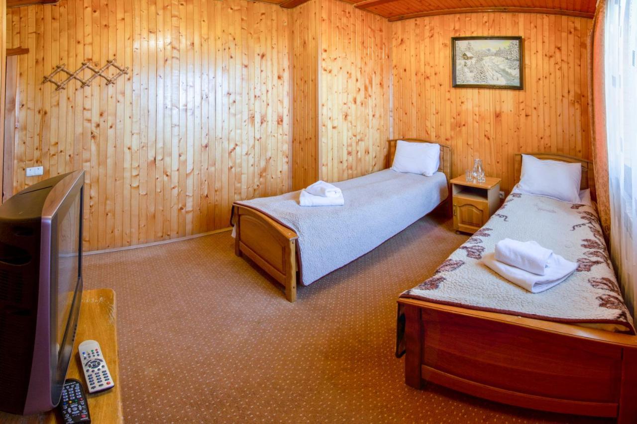 У Мар'Яни І Назара Hotel Яремче Екстериор снимка