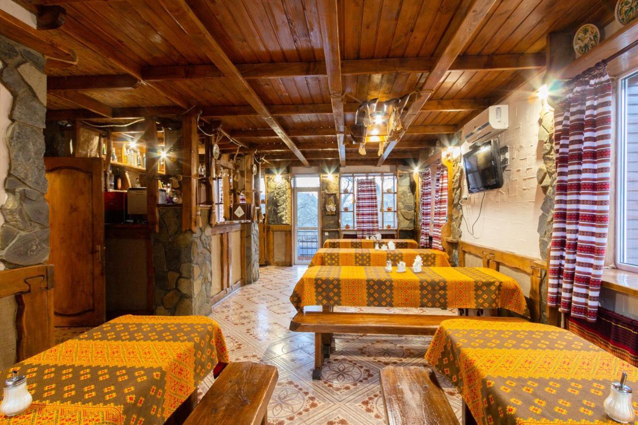 У Мар'Яни І Назара Hotel Яремче Екстериор снимка