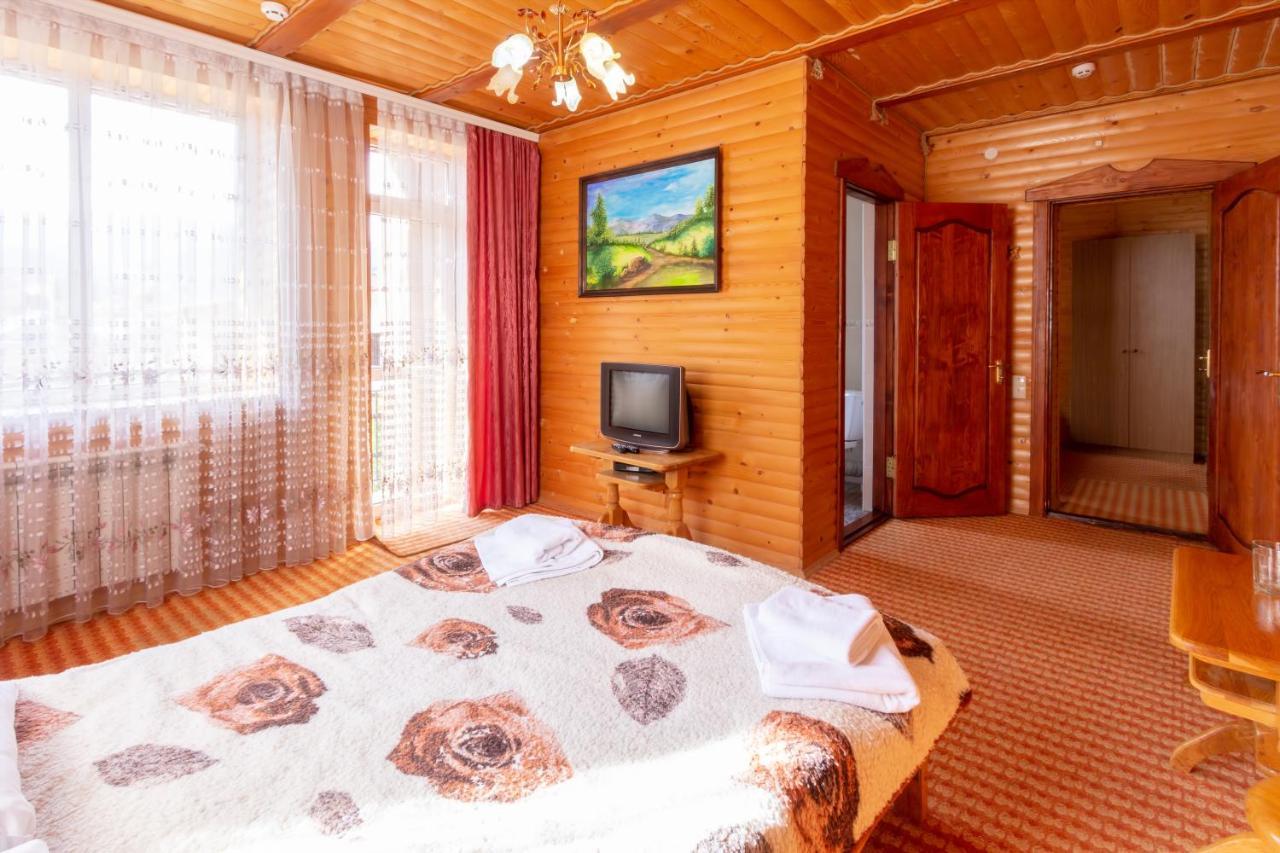 У Мар'Яни І Назара Hotel Яремче Екстериор снимка