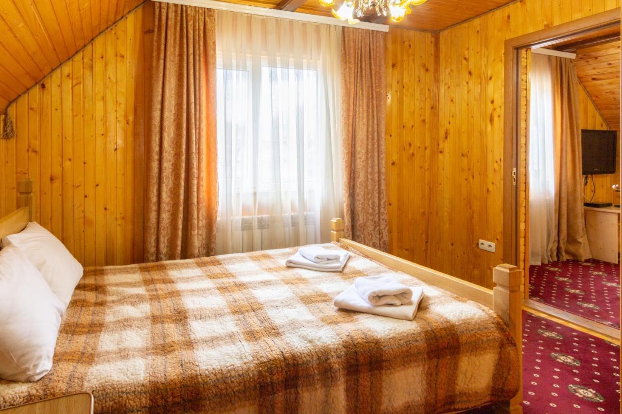 У Мар'Яни І Назара Hotel Яремче Екстериор снимка