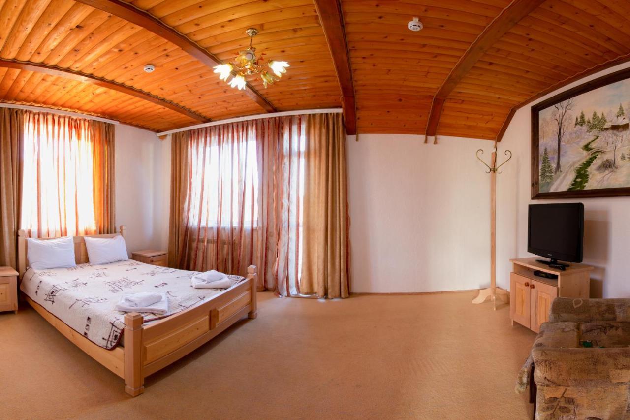 У Мар'Яни І Назара Hotel Яремче Екстериор снимка
