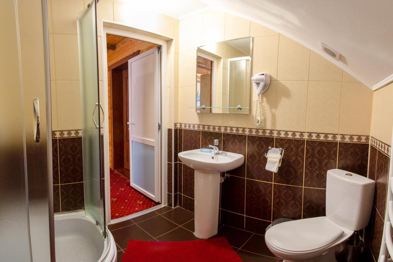 У Мар'Яни І Назара Hotel Яремче Екстериор снимка