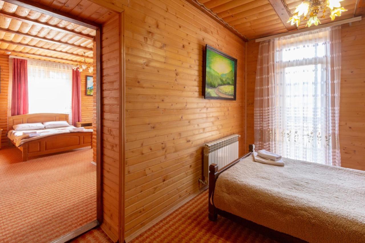 У Мар'Яни І Назара Hotel Яремче Екстериор снимка