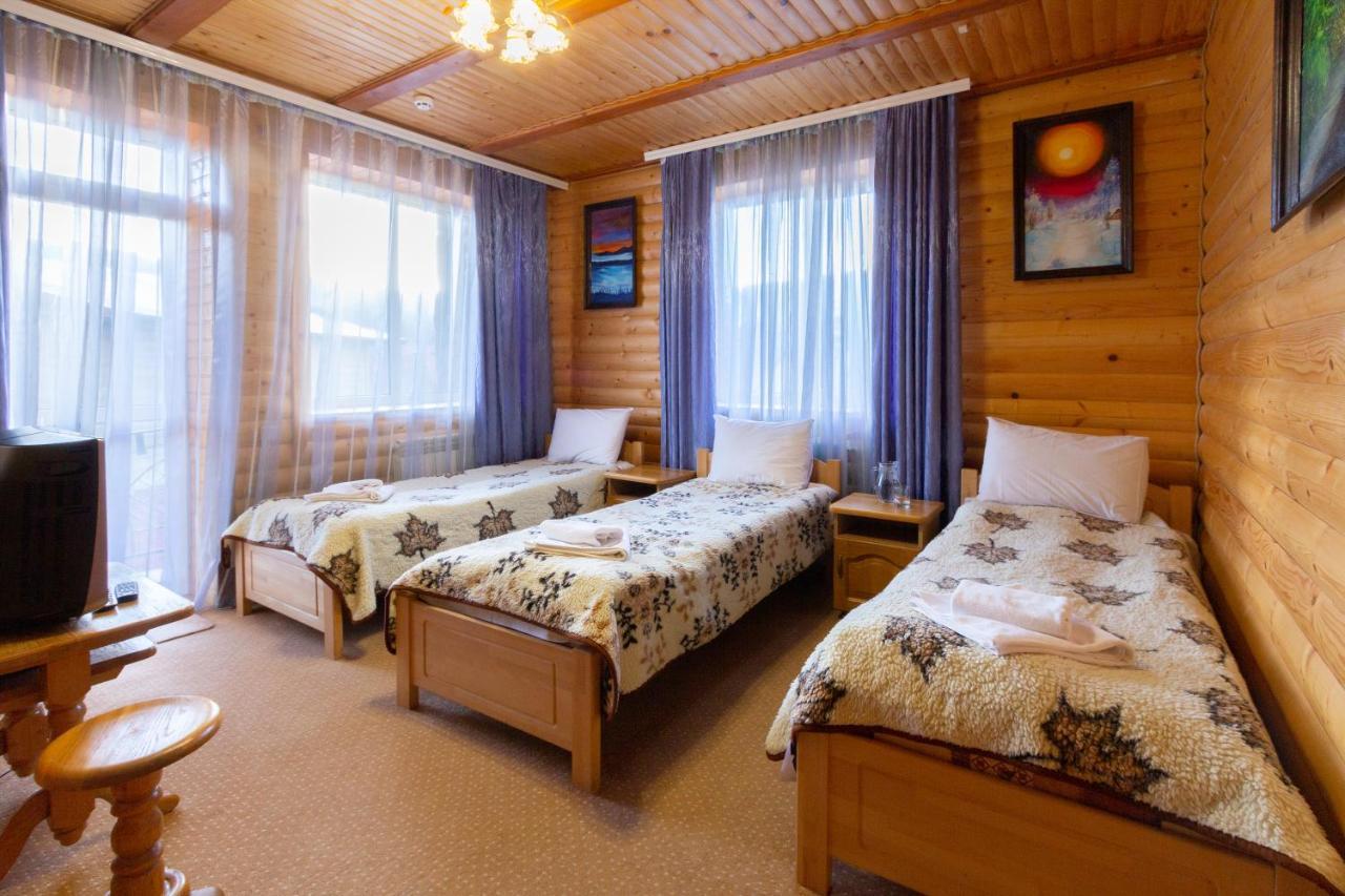 У Мар'Яни І Назара Hotel Яремче Екстериор снимка