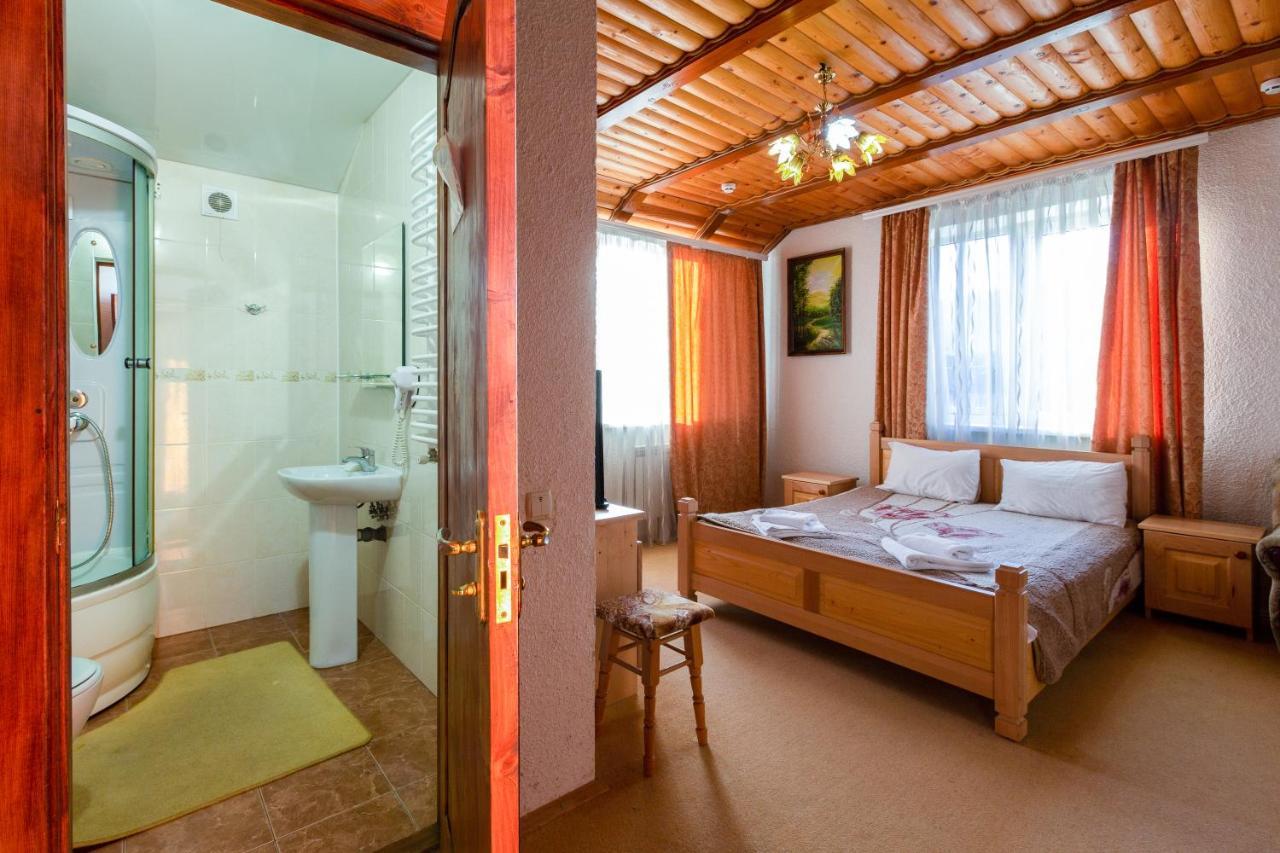 У Мар'Яни І Назара Hotel Яремче Екстериор снимка