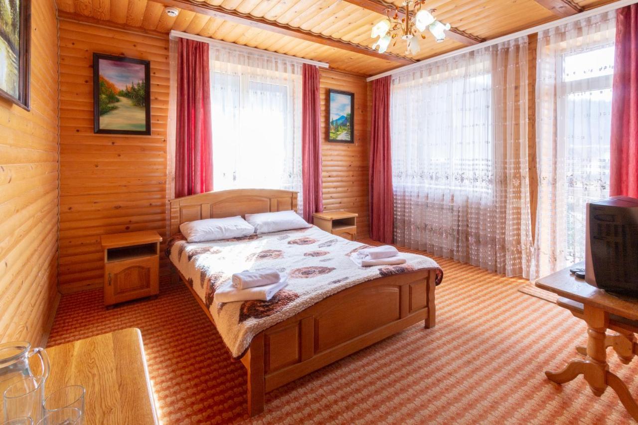 У Мар'Яни І Назара Hotel Яремче Екстериор снимка